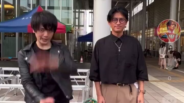 Saat Dewa Api Sentai Boomer dan Kamen Rider Agita bertransformasi bersama