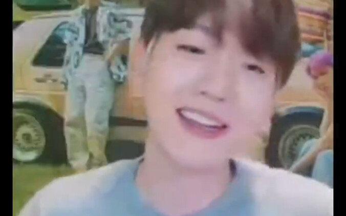 Byeong Beom-hyun, you're doing this routine now too?