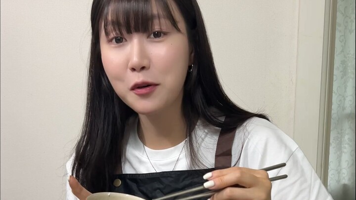 当我和韩国女友吵架做饭各做各的。。。