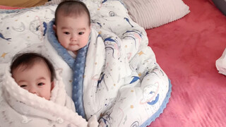 Such a good baby—just quietly waiting for mommy to come home like this!