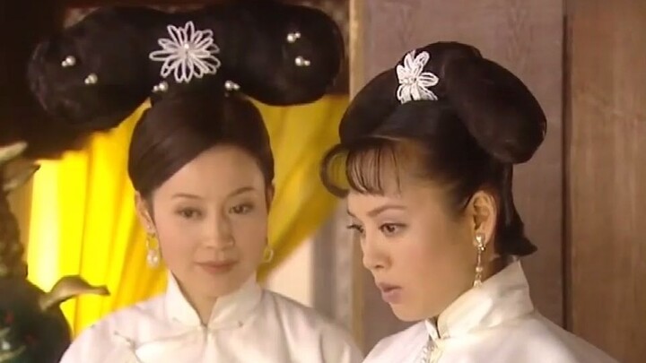 الإثنين من الأمراء يختاران من خلال القرعة من سيصبح الإمبراطور، فولين يتنازل عن اختياره لأخيه الأصغر،