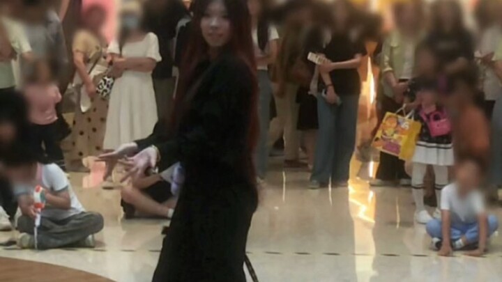 When a fan hears the solo of a member who has left the group