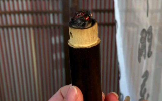 Teknologi kuno yang canggih: korek api tradisional