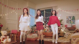 OH MY GIRL BANHANA SNOW BALL MV