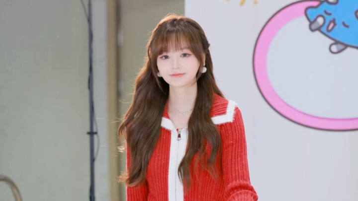 Malam Sempurna - LE SSERAFIM | Posisi Hong Eun-chae