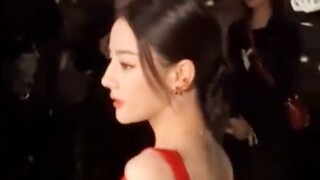 Tertawa sampai mati! Dilireba yang Anda lihat vs. Dilireba yang sebenarnya, yang sangat dingin sehin