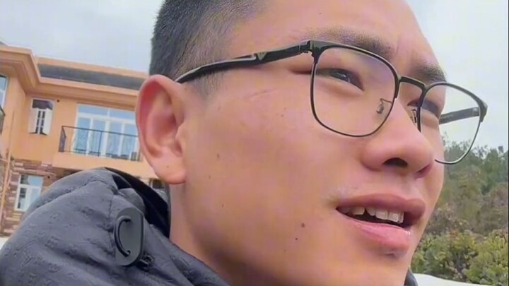 من قال أصلاً إن خنزير الحيوانات الأليفة لا يكبر؟