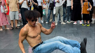 “文明其精神 野蛮其体魄” #乌鸦哥#抱电线杆转呼啦圈  #自律 #高难度动作 #张耀扬