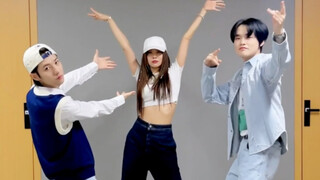 Wang Feifei × Huang Renjun × Zhong Chenle's "Yogurt Shake" dance challenge