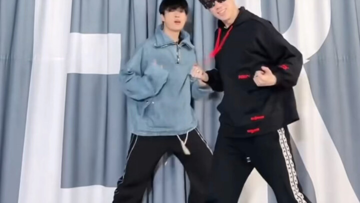 【Lu Zhuo Zhuo Yuan】Lovely Couple Dance