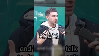 American man speaking Japanese