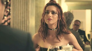 【العروس】لطرد المتقدمين، جعلت الفتاة نفسها تبدو كدجاجة برية، حتى أن الشاب احتقن من النظر إليها!