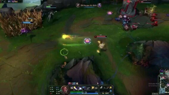 đánh URF gặp Leblanc và Lux cực khó chịu