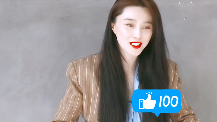 This stunning looks caused quite a stir right after enrollment, making her the school's prime focus 