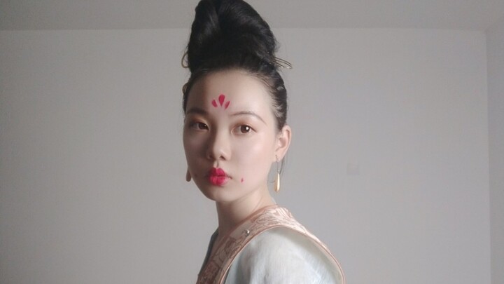 "Qing Ping Le", the promotional song of "The Longest Day in Chang'an", sung by Zi Ning, and danced