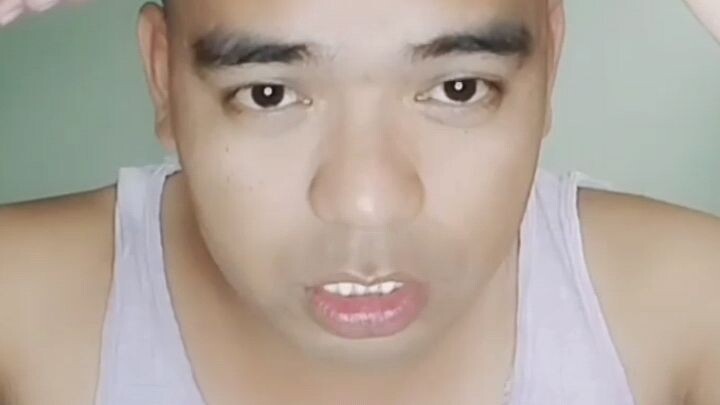 BAKIT KALBO NAG GUPIT. HANEP NA BARBERO YAN