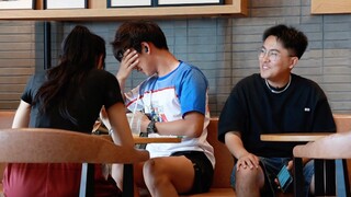 Girl Sits at the Wrong Table on Her Date | Prank 女生在餐厅坐错位置，对面的陌生小伙尴尬地埋下头去