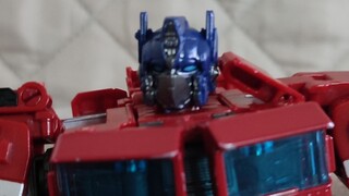 Optimus fell!! (stop motion)