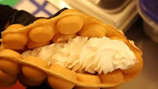Bánh Crepe Kem Tươi Chuối Dâu, Bánh Quế Kem - Món ăn đường phố Hàn quốc