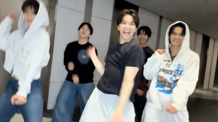 【M!LK】นมก็มาแล้ว ดะ ดะ ดะ