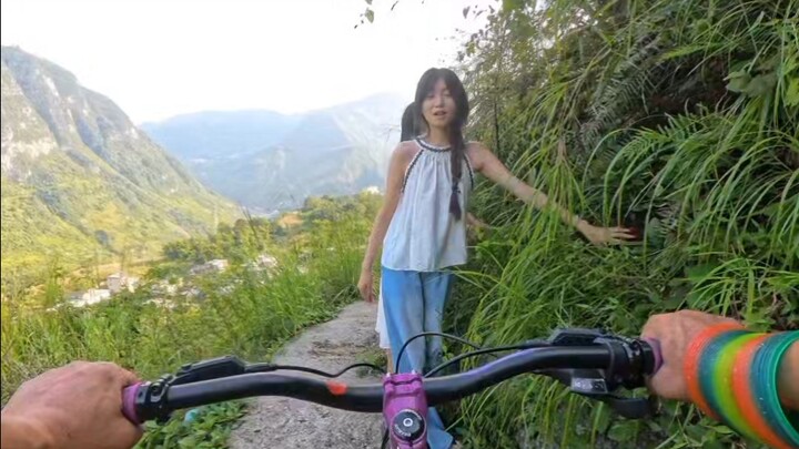 Go down the mountain to buy some fried rice and pick up someone halfway