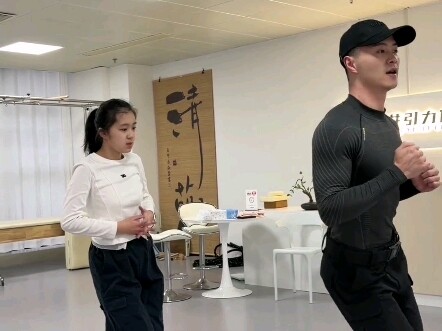 Cô bé tự kỷ Xixi nhảy mà cứ như tứ chi chẳng biết nhau #TựKỷ #CuộcSốngHàngNgàyCủaNhữngĐứaTrẻĐặcBiệt