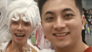 Saya akan pergi ke Comic Con juga!