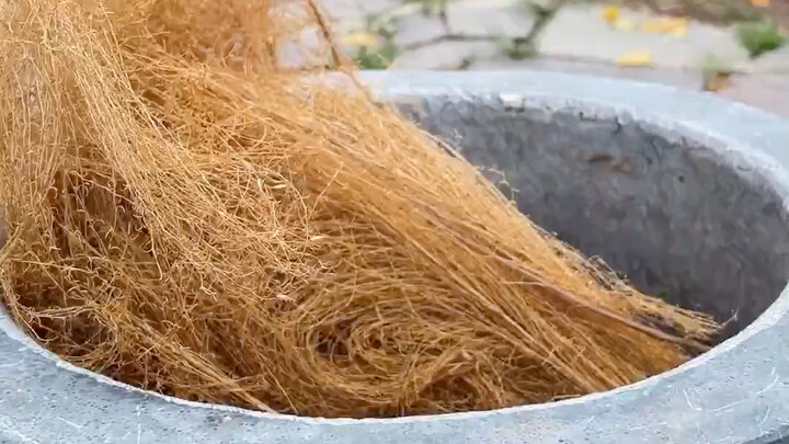 Pembuatan korek api kuno, rasakan kecerdasan leluhur yang langsung menyala saat ditiup #KerajinanTra