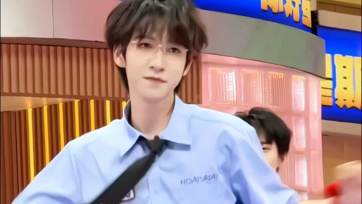 带着狼尾跳半点心啊！很诱惑了