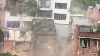 The flood came quickly and went away quickly!