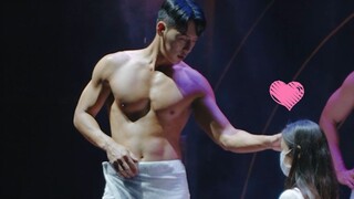 仅限19岁以上女性入场 首尔WildWild《狂野之梦》音乐剧 观众互动环节非常炸裂