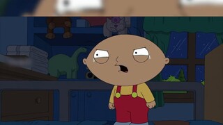 Dumpling mencuri mainan ibunya dan memainkannya hingga tubuhnya gemetar.