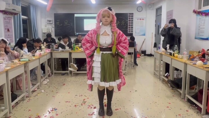 حلقة حب عمود رأس السنة الميلادية