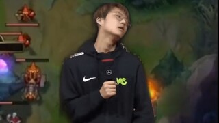 As expected, it is the Rift Herald that Le Ye puts. He keeps shaking his head.