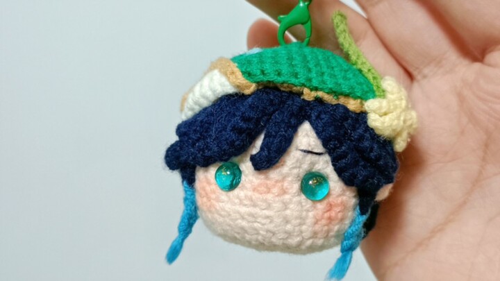 Pasti sangat bahagia bisa menerima karakter Wendy buatan tangan teman sendiri!