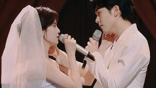 "Cặp đôi ly hôn" "kết hôn" lần thứ tư