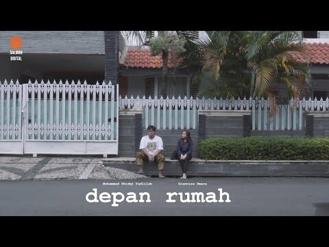 DEPAN RUMAH | Film Pendek