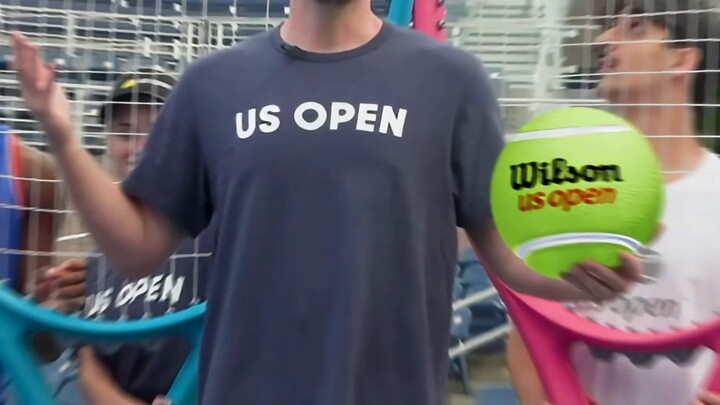 World's Largest Tennis match