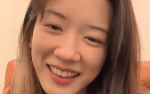 Bị tôi hớp hồn rồi à??!