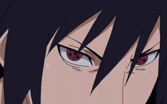 Sasuke gặp lại Sasuke Itachi. Cảm xúc dần chuyển sang giận dữ