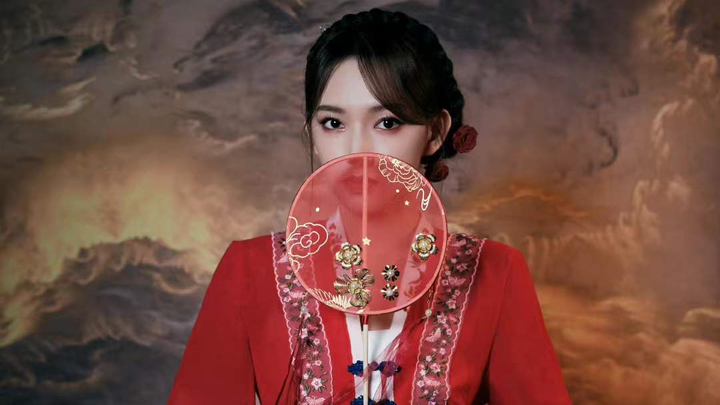 Cheng Xiao's "Wushuang" 220625 red dress national style stage, beautiful, not enough to see, too sho