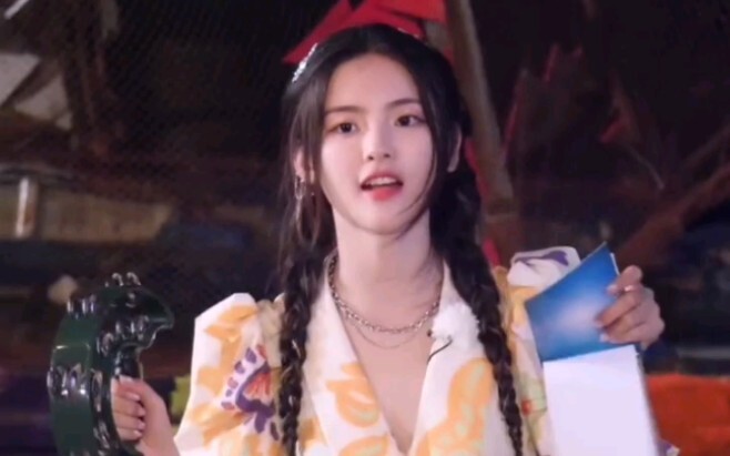 If beauty came with a tax, Yang Chaoyue would probably have to sell her entire fortune!