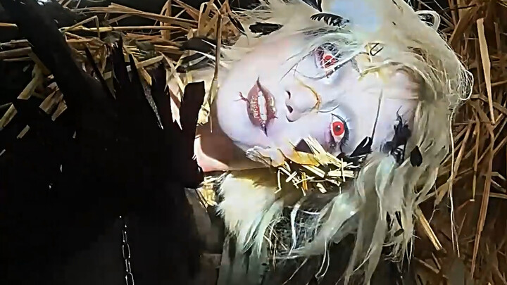 “Lalu… apa itu?” — Gagak Manusia Jerami