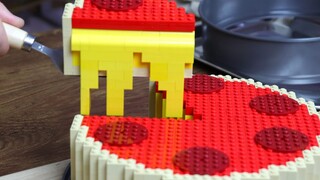 Món pizza đế sâu Chicago không chỉ có nhiều sợi mà còn tràn ngập nước ép! [LEGO Stop Motion Animatio