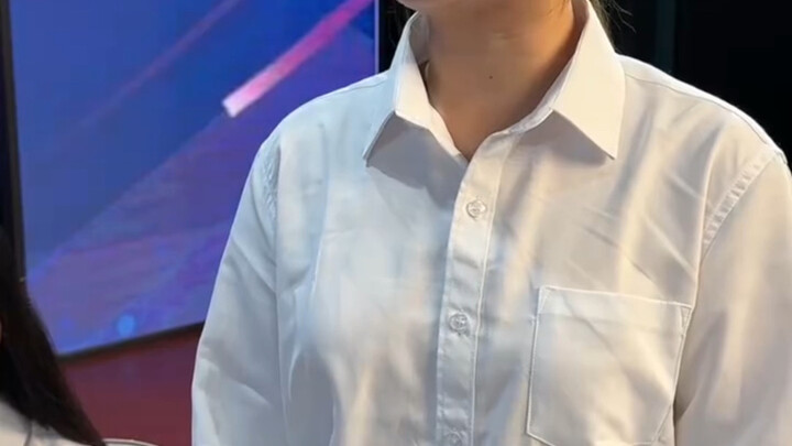 การแข่งขันโต้วาที! #คอมเมนต์มาตอบหน่อย[แฮชแท็ก]#