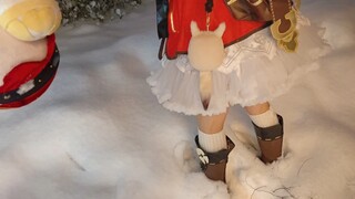 Aku main salju sambil cosplay jadi Klee! Badai salju Timur Laut hampir menguburku! Marah!