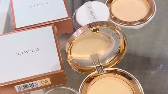 O.two.o  face cushion powder