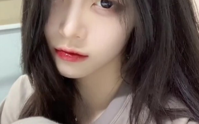 มาดูสาวบริสุทธิ์บนอินเตอร์เน็ต