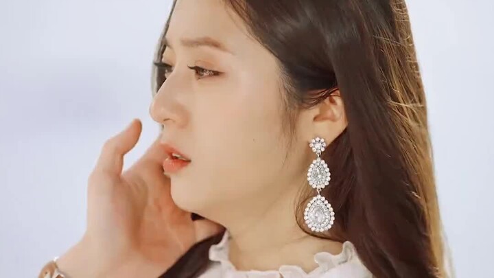 A female star’s overwhelming aura was so powerful that the male actor actually fainted during a kiss