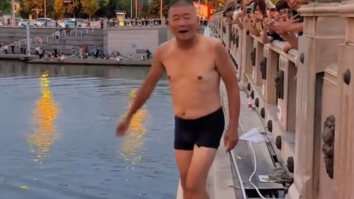 Tianjin grandpas’ diving has already started to engage in an “involution” of linguistic systems.